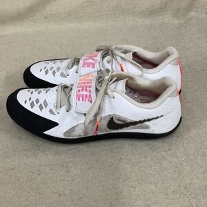 EUC Woman’s nike sneakers with shoe strings, and Velcro